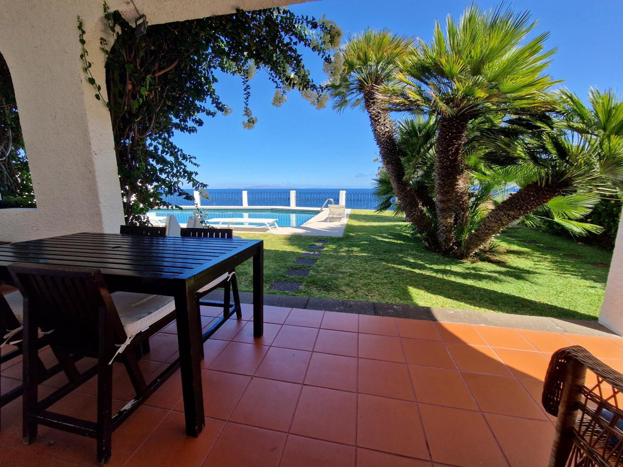 Salt Water Villa - Sea Water Pool - Private Sea Access Santa Cruz  Exteriör bild